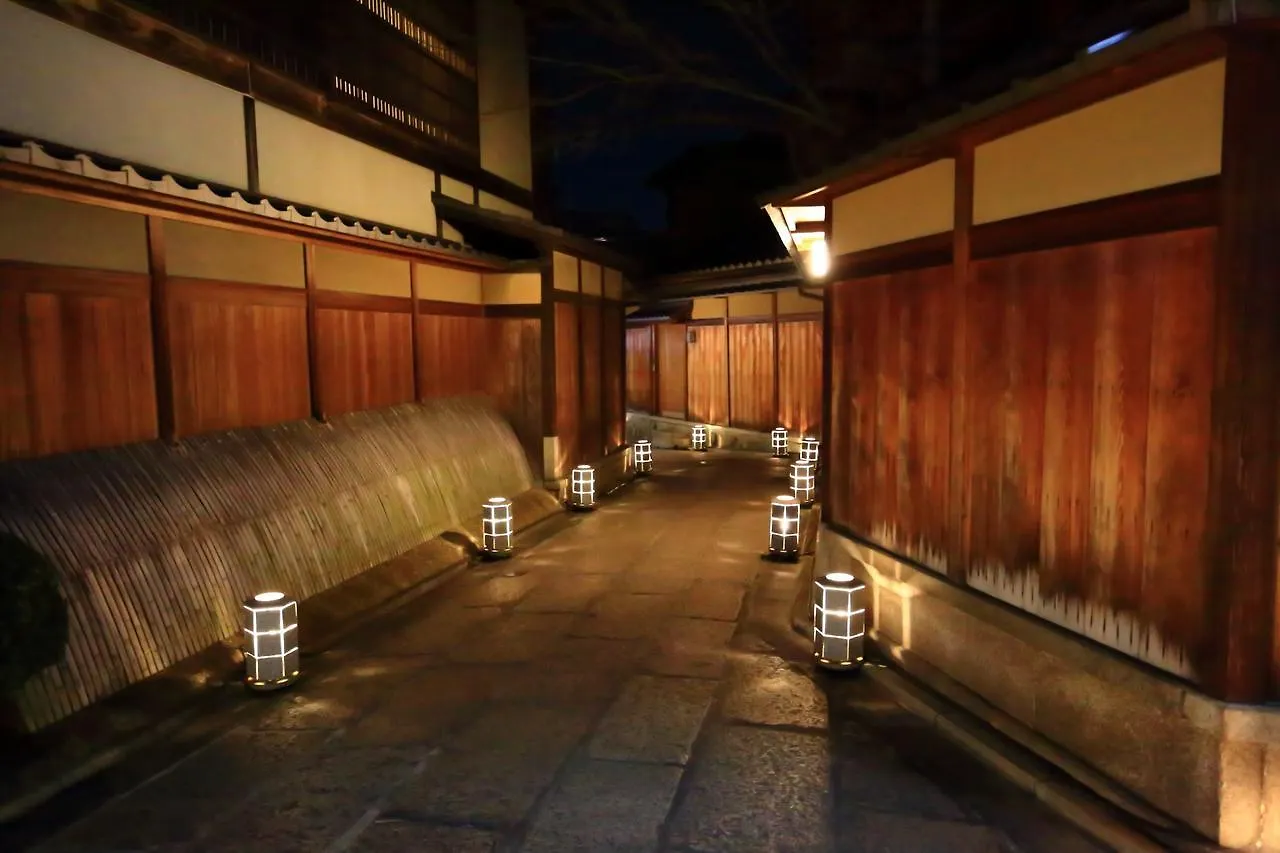 The Hotel Kiyomizu Imperial Palace West 교토